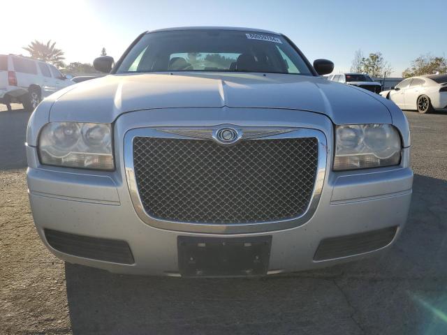 Photo 5 from auction – 2007 CHRYSLER 300 with VIN 2C3KA43R97H664556