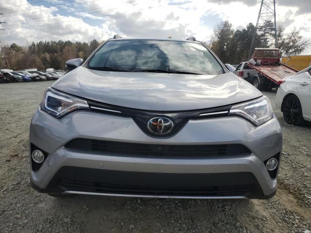 Photo 5 from auction – 2017 TOYOTA RAV4 LIMIT with VIN 2T3DFREV0HW588546