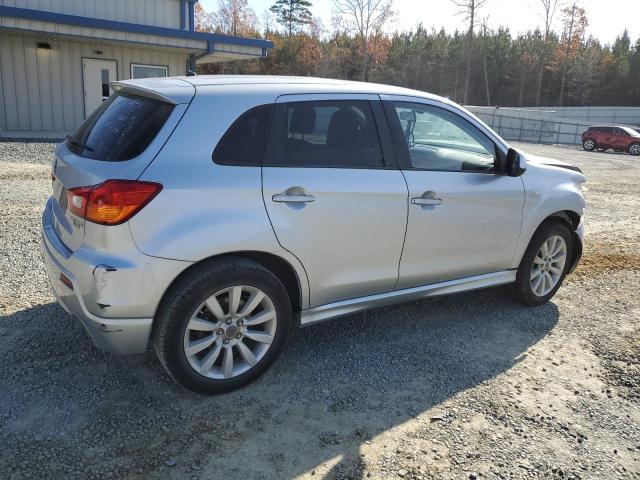 Photo 3 from auction – 2011 MITSUBISHI OUTLANDER with VIN JA4AP4AU8BZ001785