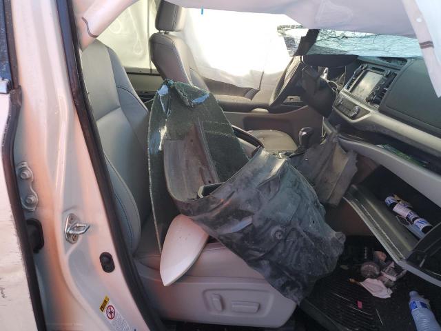 صورة رقم 7 من المزاد - 2018 TOYOTA HIGHLANDER مع VIN 5TDJZRFH3JS554627