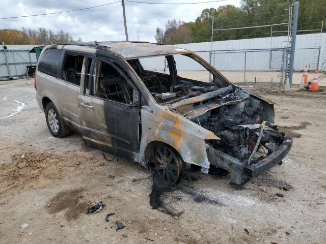 Photo 4 from auction – 2016 CHRYSLER TOWN & COU with VIN 2C4RC1BG4GR187144