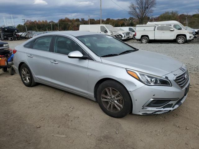 Photo 4 from auction – 2017 HYUNDAI SONATA SE with VIN 5NPE24AF4HH476051
