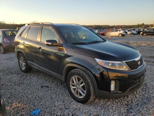 Photo 4 from auction – 2015 KIA SORENTO LX with VIN 5XYKT3A67FG564297