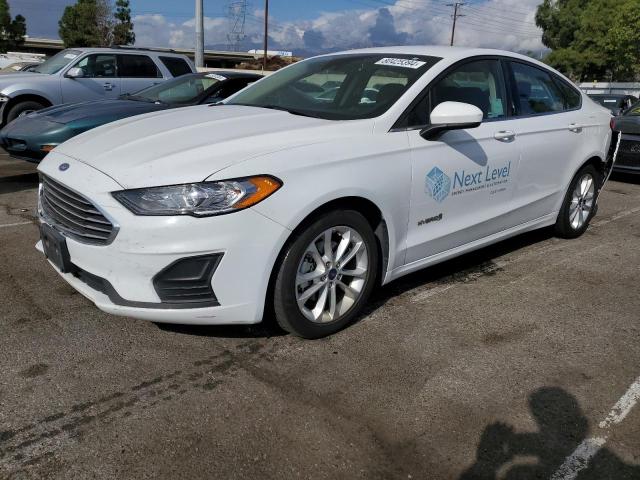 FORD FUSION SE 2019 with VIN 3FA6P0LU8KR199862 - Photo from auction