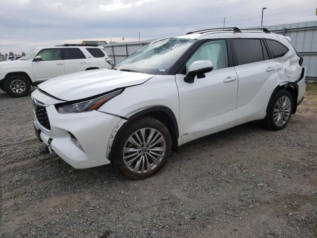 TOYOTA HIGHLANDER 2023 with VIN 5TDEBRCH4PS124415 - Photo from auction