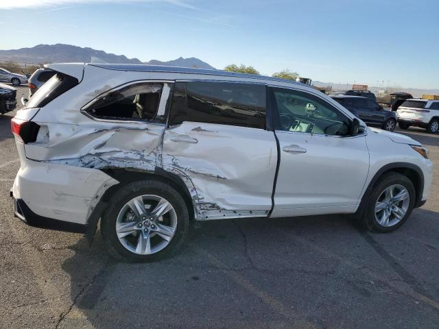 Photo 3 from auction – 2018 TOYOTA HIGHLANDER with VIN 5TDDZRFH6JS824320