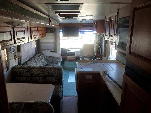 Photo 5 from auction – 2002 LAPA MOTORHOME with VIN 5B4MP67G823345240