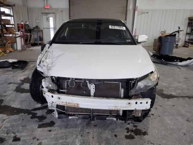 Photo 5 from auction – 2011 TOYOTA SCION TC with VIN JTKJF5C70B3001801