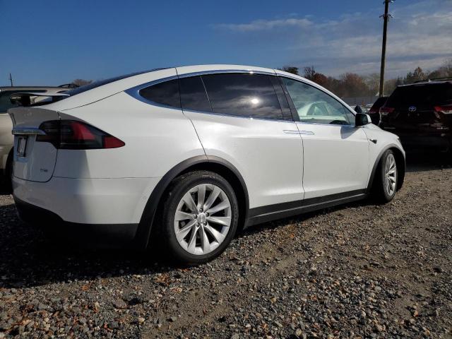 Photo 3 from auction – 2017 TESLA MODEL X with VIN 5YJXCBE24HF045614