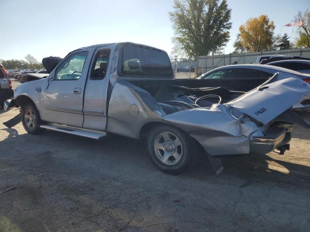 Photo 2 from auction – 2001 FORD F150 with VIN 1FTRX17W91NA49236