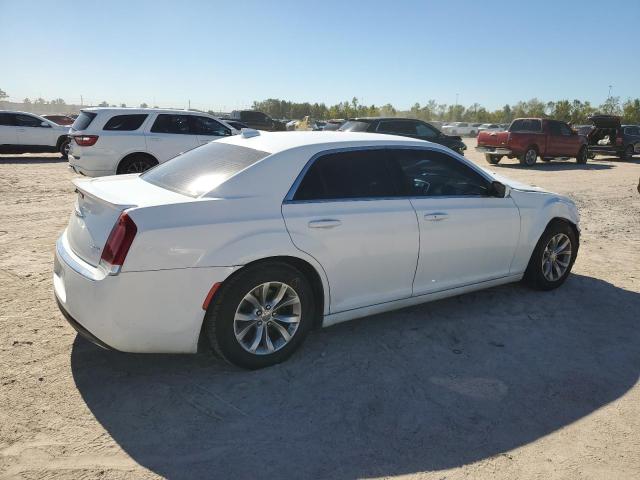Photo 3 from auction – 2016 CHRYSLER 300 LIMITE with VIN 2C3CCAAG3GH156307