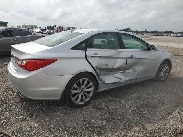 Photo 3 from auction – 2013 HYUNDAI SONATA SE with VIN 5NPEC4AC5DH777263