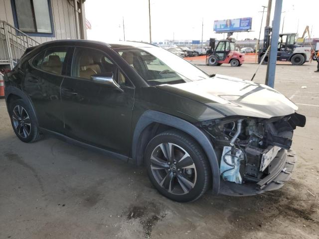 Photo 4 from auction – 2019 LEXUS UX 200 with VIN JTHY3JBHXK2001424