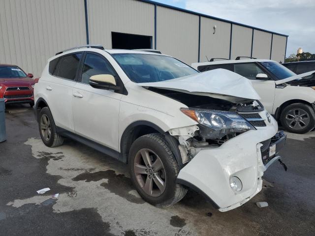 Photo 4 from auction – 2015 TOYOTA RAV4 XLE with VIN 2T3WFREV3FW200277