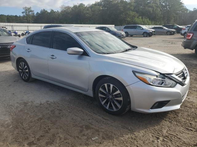 Photo 4 from auction – 2017 NISSAN ALTIMA 2.5 with VIN 1N4AL3AP1HC177861