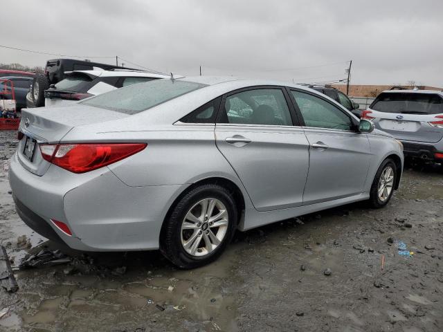 Photo 3 from auction – 2014 HYUNDAI SONATA GLS with VIN 5NPEB4AC5EH893499