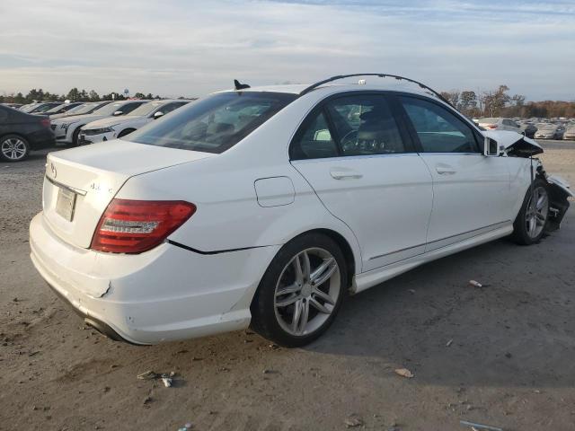 Photo 3 from auction – 2013 MERCURY C300 with VIN WDDGF8AB5DG128037