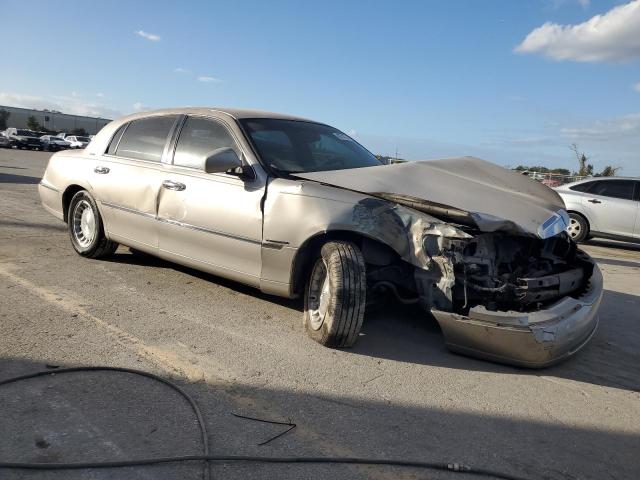 Photo 4 from auction – 1999 LINCOLN TOWN CAR E with VIN 1LNHM81W2XY648228