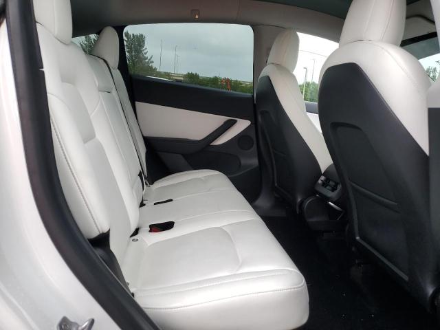 Photo 10 from auction – 2021 TESLA MODEL Y with VIN 5YJYGDEE0MF141586