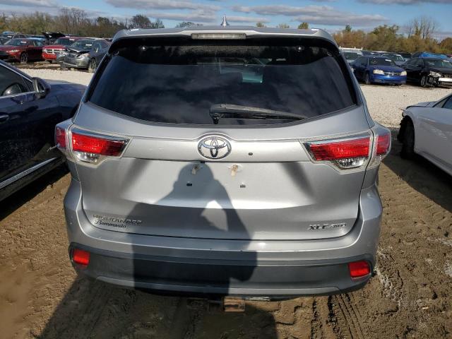 Photo 6 from auction – 2016 TOYOTA HIGHLANDER with VIN 5TDJKRFH5GS306358