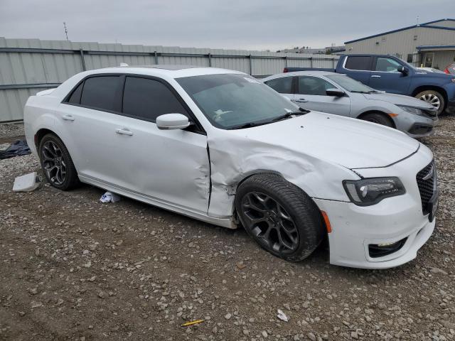 Photo 4 from auction – 2018 CHRYSLER 300 S with VIN 2C3CCABG7JH261440