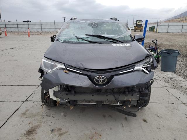 Photo 5 from auction – 2017 TOYOTA RAV4 XLE with VIN JTMRFREVXHJ124846