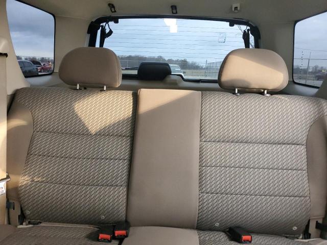 Photo 10 from auction – 2004 FORD ESCAPE XLT with VIN 1FMCU93184KB10715