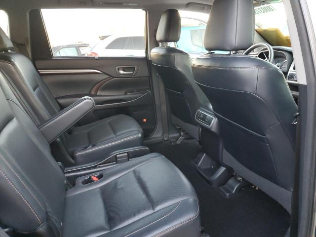 Photo 11 from auction – 2015 TOYOTA HIGHLANDER with VIN 5TDDKRFHXFS074397