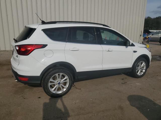 Photo 3 from auction – 2019 FORD ESCAPE SEL with VIN 1FMCU0HD2KUC19798
