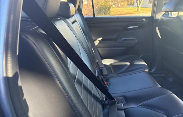 Photo 6 from auction – 2023 TOYOTA HIGHLANDER with VIN 5TDKDRBH3PS038270
