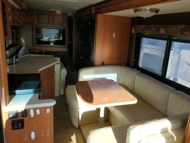Photo 6 from auction – 2011 FORD F53 with VIN 1F66F5DY4B0A11742