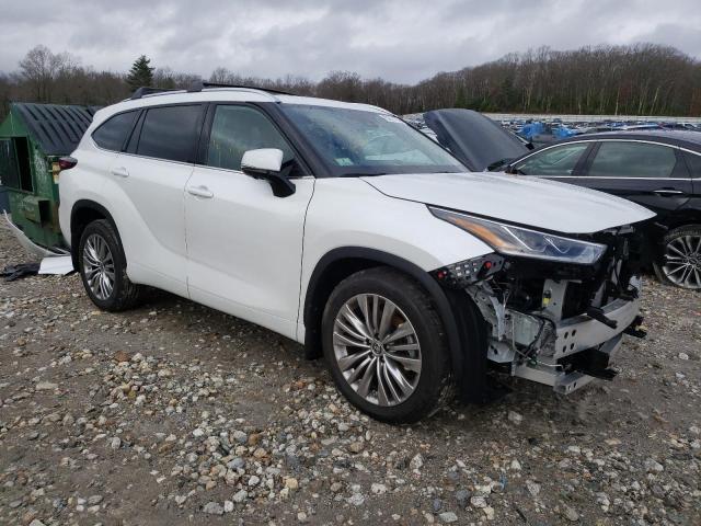 Photo 4 from auction – 2024 TOYOTA HIGHLANDER with VIN 5TDKDRBH4RS570551