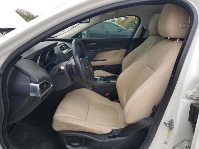 Photo 7 from auction – 2018 JAGUAR XE with VIN SAJAR4FX2JCP31326
