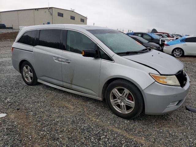 Photo 4 from auction – 2011 HONDA ODYSSEY TO with VIN 5FNRL5H96BB017470