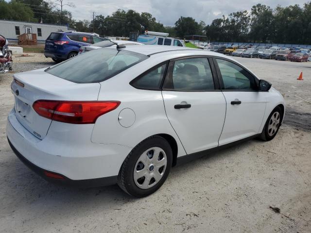 Photo 3 from auction – 2015 FORD FOCUS S with VIN 1FADP3E24FL270418