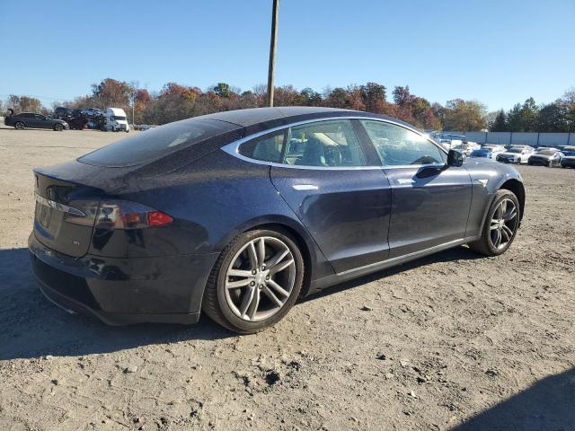 Photo 3 from auction – 2013 TESLA MODEL S with VIN 5YJSA1CP6DFP27705
