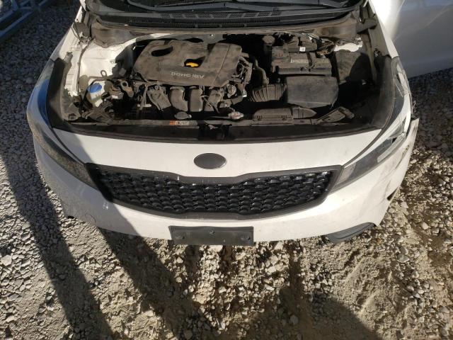 Photo 11 from auction – 2017 KIA FORTE LX with VIN 3KPFL4A76HE024570