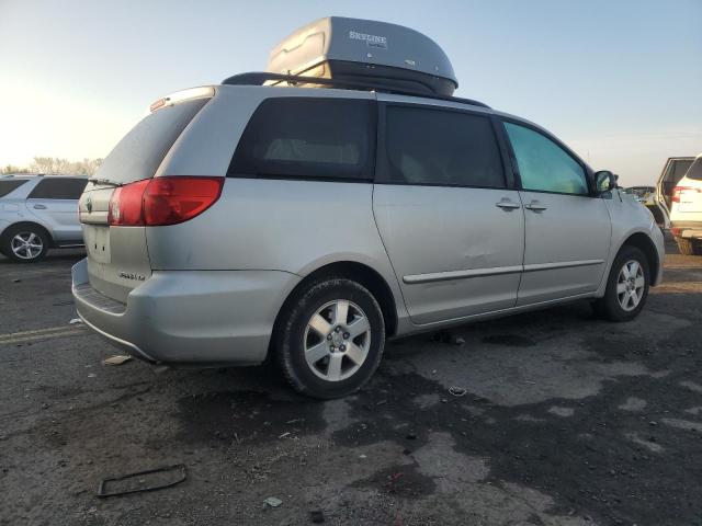 Foto 3 de la subasta – 2010 TOYOTA SIENNA CE con VIN 5TDKK4CC8AS331908