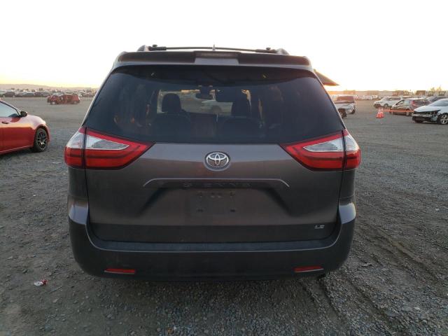Photo 6 from auction – 2018 TOYOTA SIENNA LE with VIN 5TDKZ3DC0JS925610