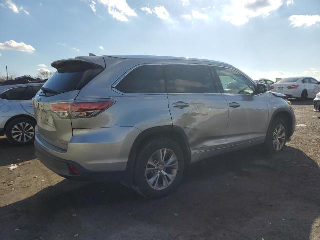 Photo 3 from auction – 2015 TOYOTA HIGHLANDER with VIN 5TDJKRFH8FS156275