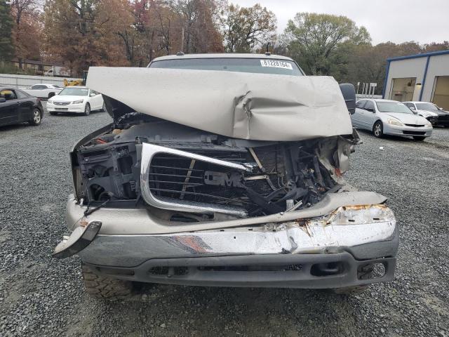 Photo 5 from auction – 2003 GMC YUKON with VIN 1GKEC13Z43R205337