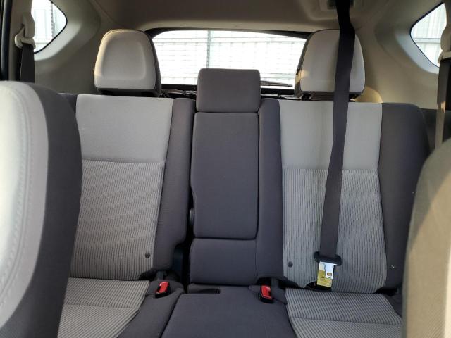 Photo 10 from auction – 2015 TOYOTA RAV4 XLE with VIN JTMWFREV8FD070364