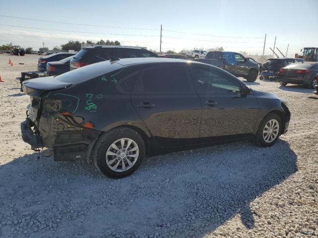 Photo 3 from auction – 2020 KIA FORTE FE with VIN 3KPF24AD9LE257862