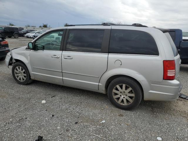 Photo 2 from auction – 2008 CHRYSLER TOWN & COU with VIN 2A8HR54P68R730714