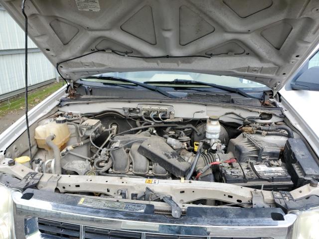 Photo 12 from auction – 2008 FORD ESCAPE XLT with VIN 1FMCU03198KD30933