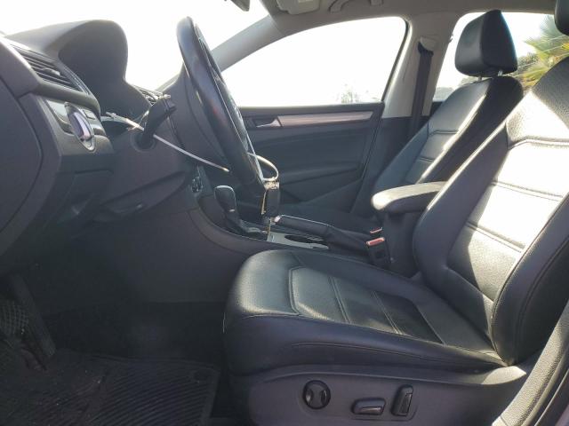 Photo 7 from auction – 2015 VOLKSWAGEN PASSAT S with VIN 1VWAT7A31FC077073