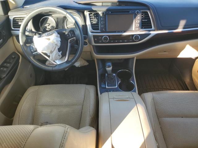 Photo 8 from auction – 2016 TOYOTA HIGHLANDER with VIN 5TDYKRFH5GS168707