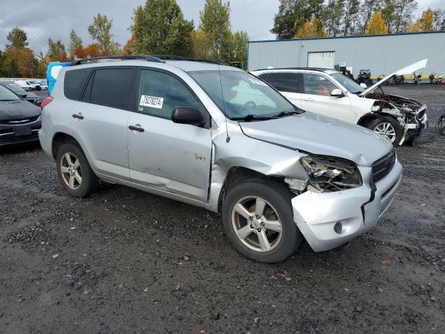 Photo 4 from auction – 2006 TOYOTA RAV4 with VIN JTMBD33V265020719