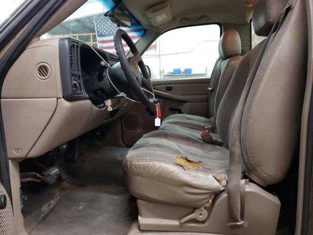 Photo 7 from auction – 2004 CHEVROLET SILVERADO with VIN 1GCEC14X04Z117556