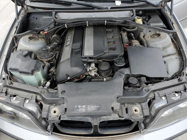 Photo 11 from auction – 2004 BMW 325 I with VIN WBAEV334X4KL62514